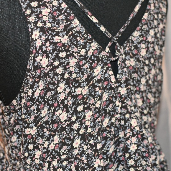 American Eagle Outfitter Blouse Size Medium - Picture 10 of 13